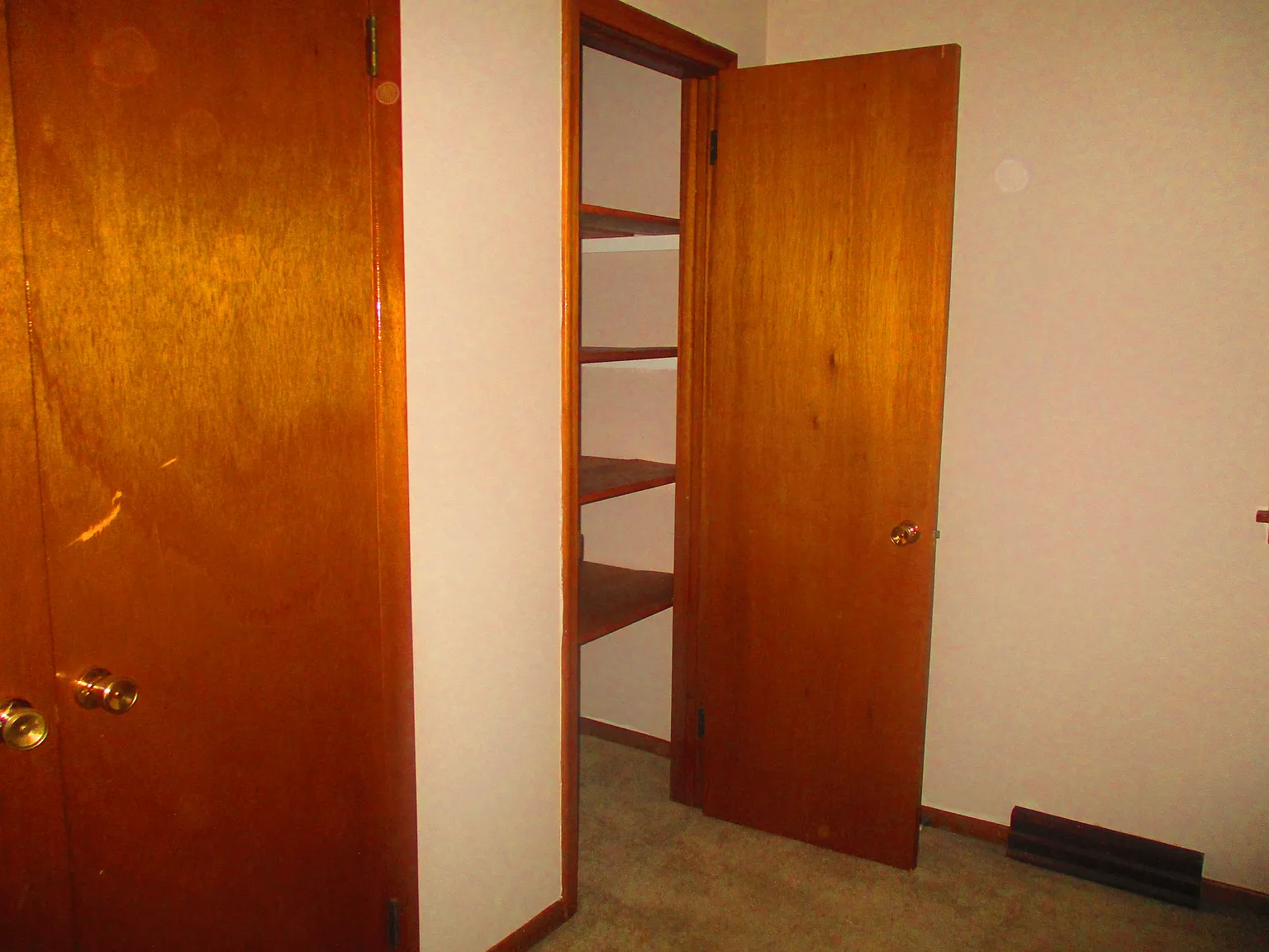 2 bed, 1.5 bath, 900 sqft, $1,345 — Photo 4
