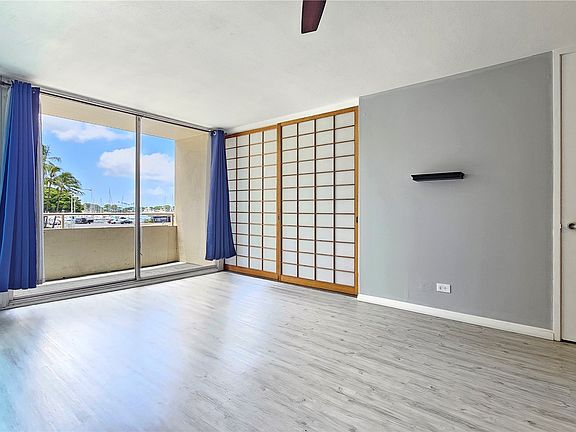 3rd image of 1676 Ala Moana Blvd APT 103