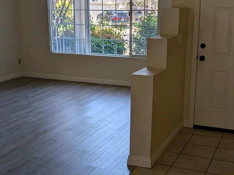 4717 Durham Ct — Photo 3