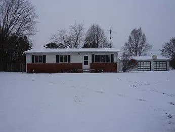 380 Wood Creek Dr photo 1