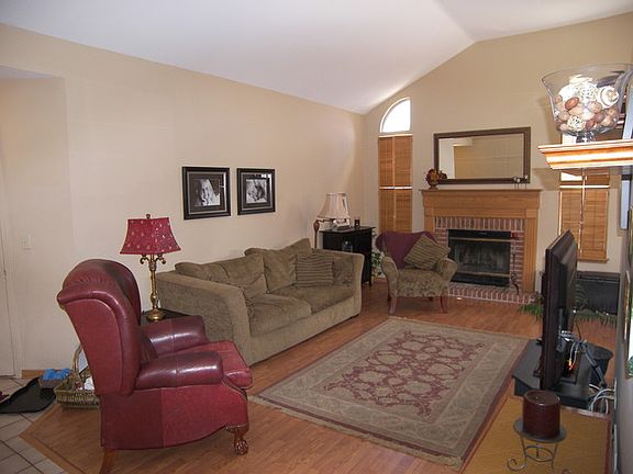 3rd image of 1145 N Wilkes Ln