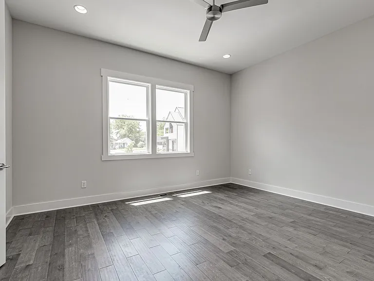 120 Marie St — Photo 20