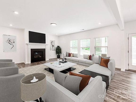 5th image of 4614 Christina Ct