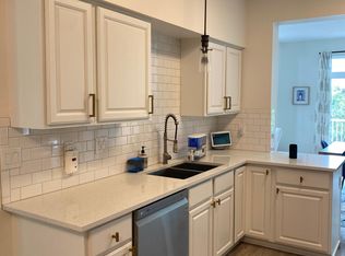 2189 Cool Stream Cir #1402, Saint Paul, MN 55122