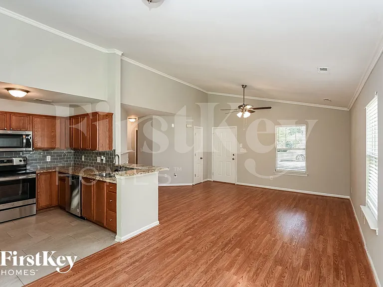 4310 Cochran Farm Ln — Photo 5