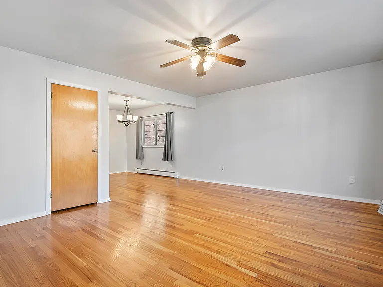 290 Randolph Ave #2 — Photo 6