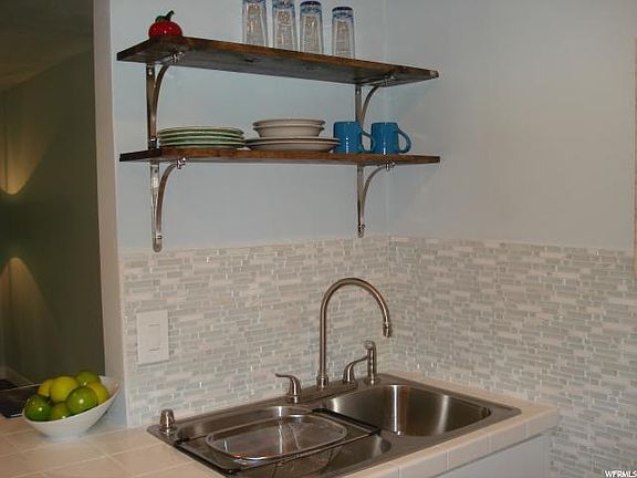 4th image of 1196 E Waterside Cv