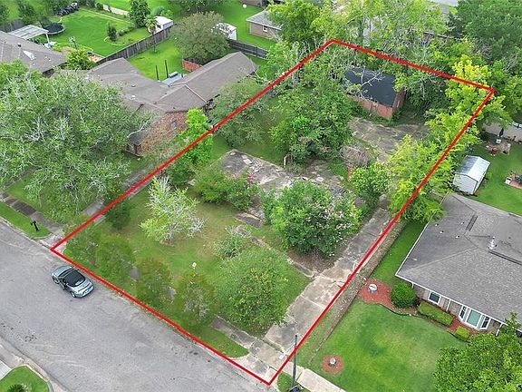 2nd image of 3341 Albans Ln