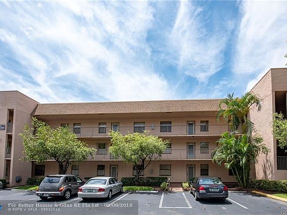 2nd image of 10304 Sunrise Lakes Blvd APT 212