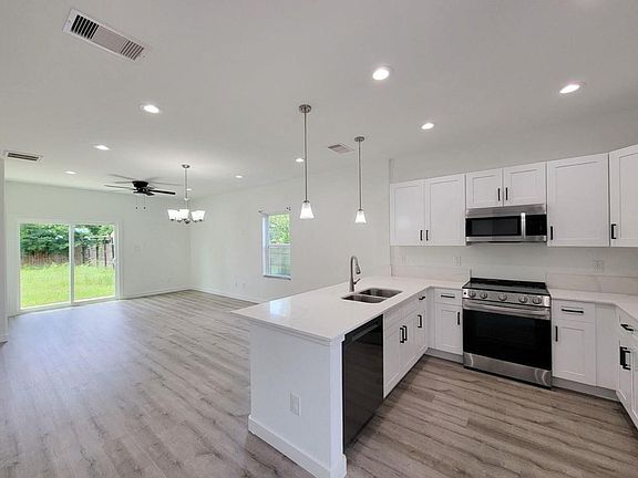 4th image of 7813 Hirsch Rd #B