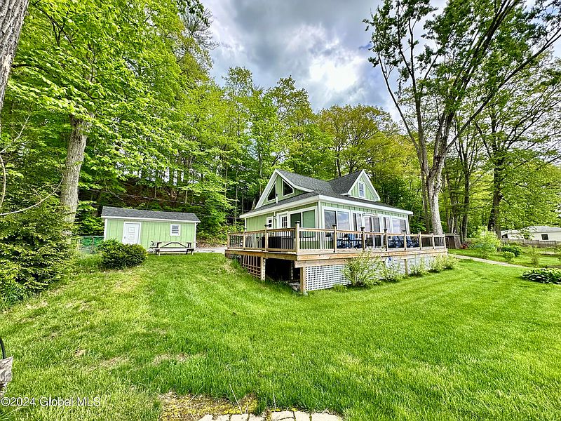 4th image of 77 Terrace Drive