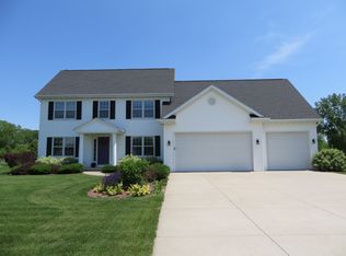 4392 Harbor Village Dr, Omro, WI 54963