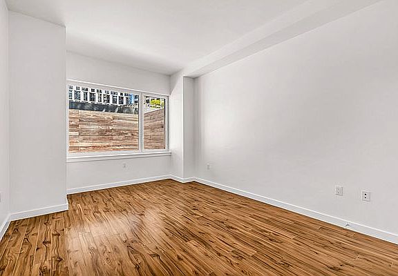 5th image of 7 Dekalb Ave #5P