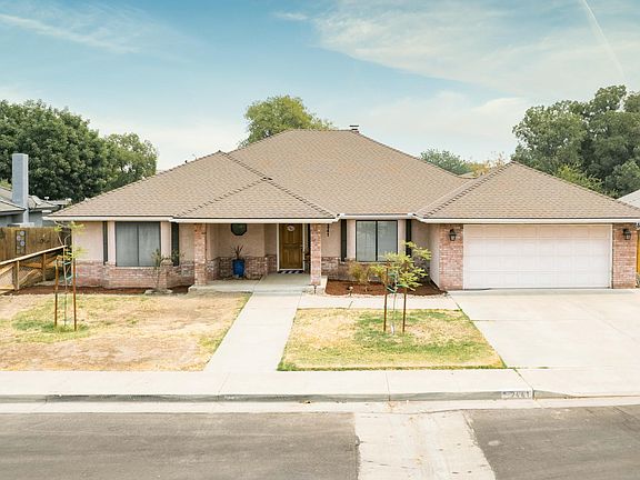 4th image of 2441 Stratford Way