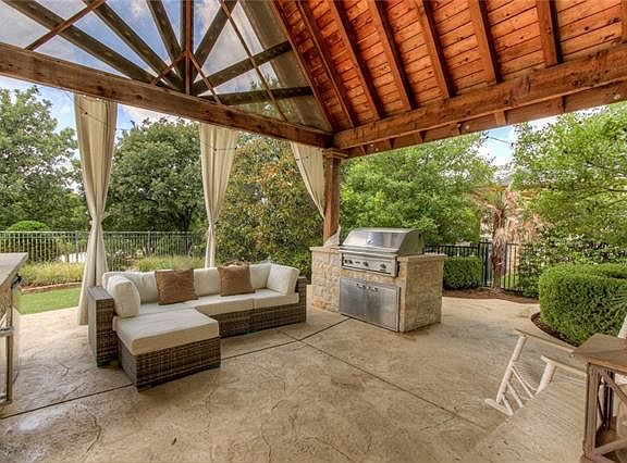 5th image of 5371 Lago Vista Ln