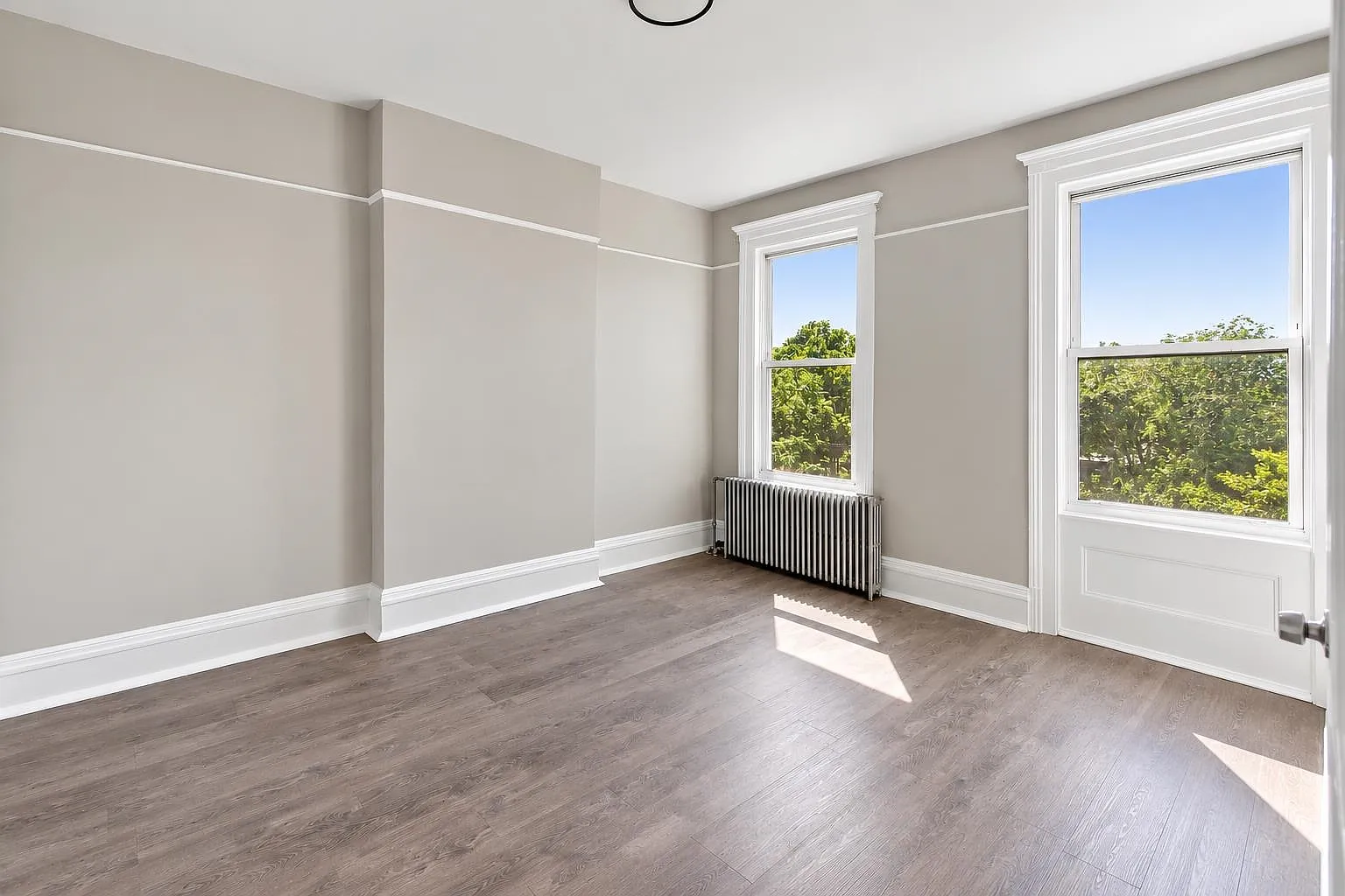 1 bed, 1.0 bath, 600 sqft, $1,950 — Photo 2