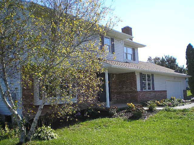 Close to Major Highways for easy commute