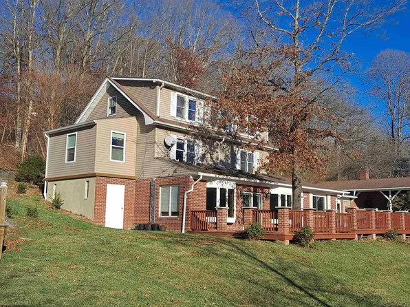 79 Lakeside Dr, Beverly, WV 26253