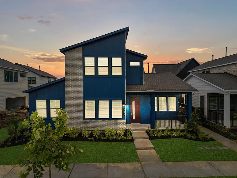 3328 Indigo Way — Photo 1