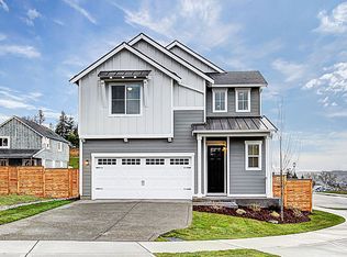 1215 N Sycamore St, Canby, OR 97013