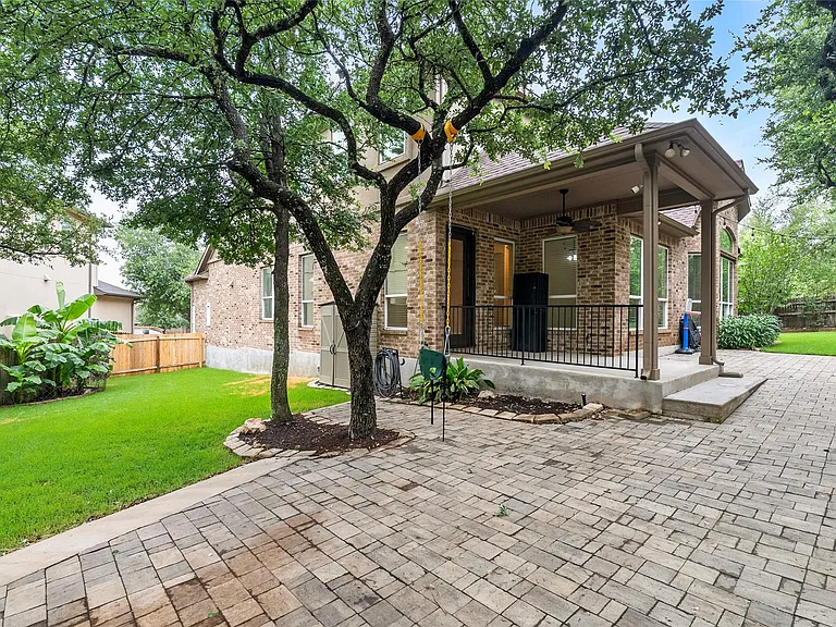 11704 Quintana Cv — Photo 34