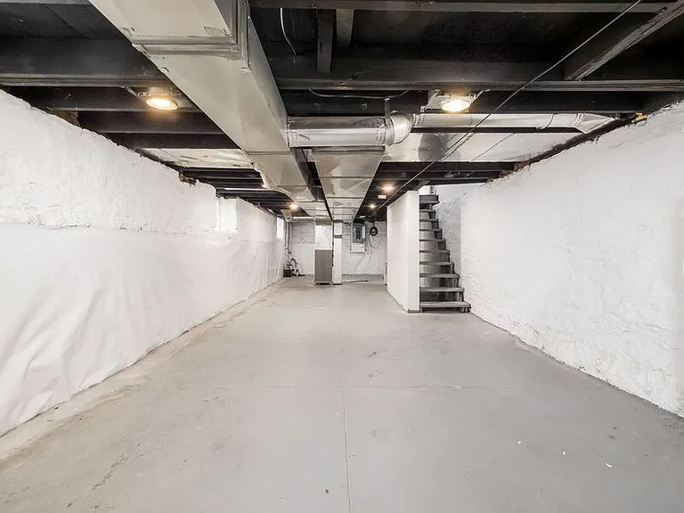 561 Kimball Pl — Photo 27