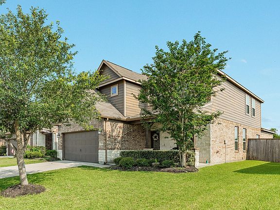 3rd image of 119 Bower Bloom Dr