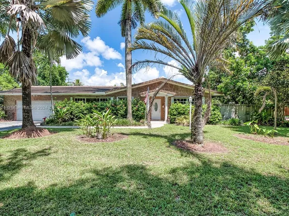 8405 SW 144th St, Palmetto Bay, FL 33158