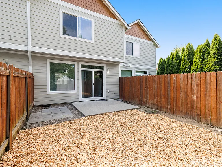 1272 NE 86th Way — Photo 26