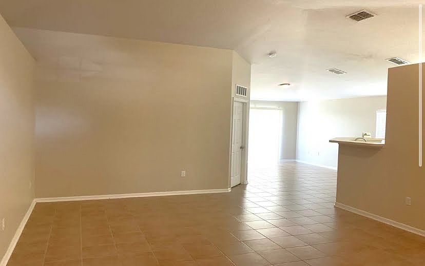 1st image of 1605 Fitzgerald Dr #1