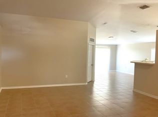 1605 Fitzgerald Dr #1, Dundee, FL 33838