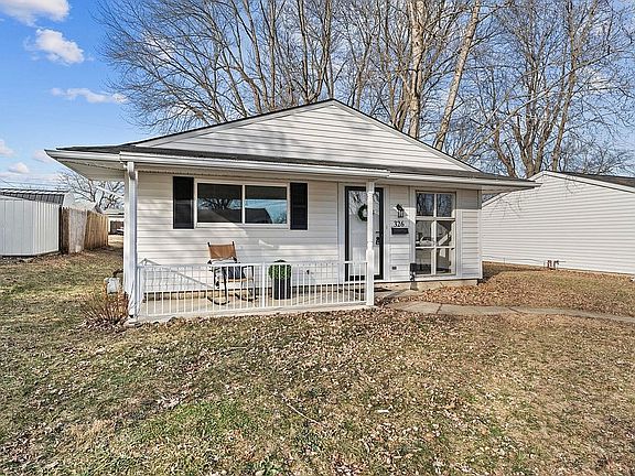 3rd image of 326 Blaine Ave