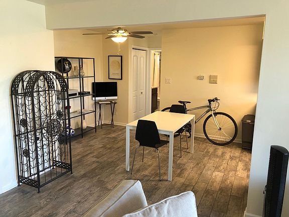 5th image of 8333 Captons Ln APT 304