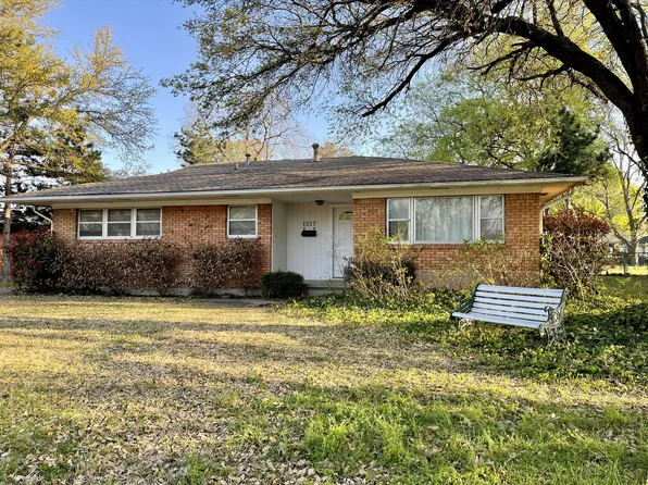 1217 Linden Dr, Denton, TX 76201