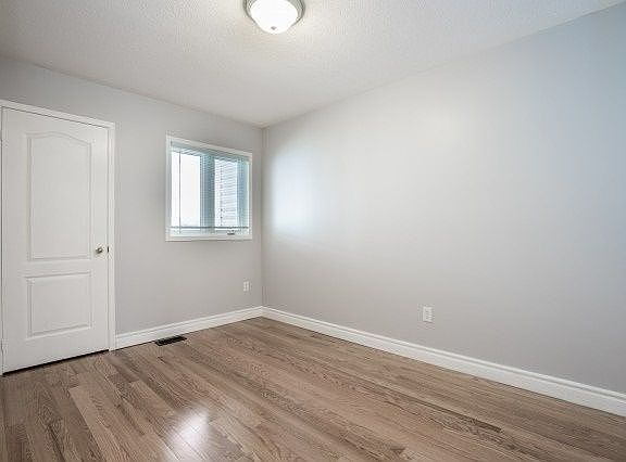5th image of 66 Carnoustie Cres