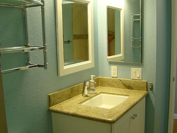 5th image of 1574 Four Oaks Cir