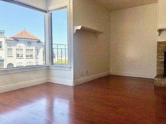 4th image of 649 Bay St APT 1
