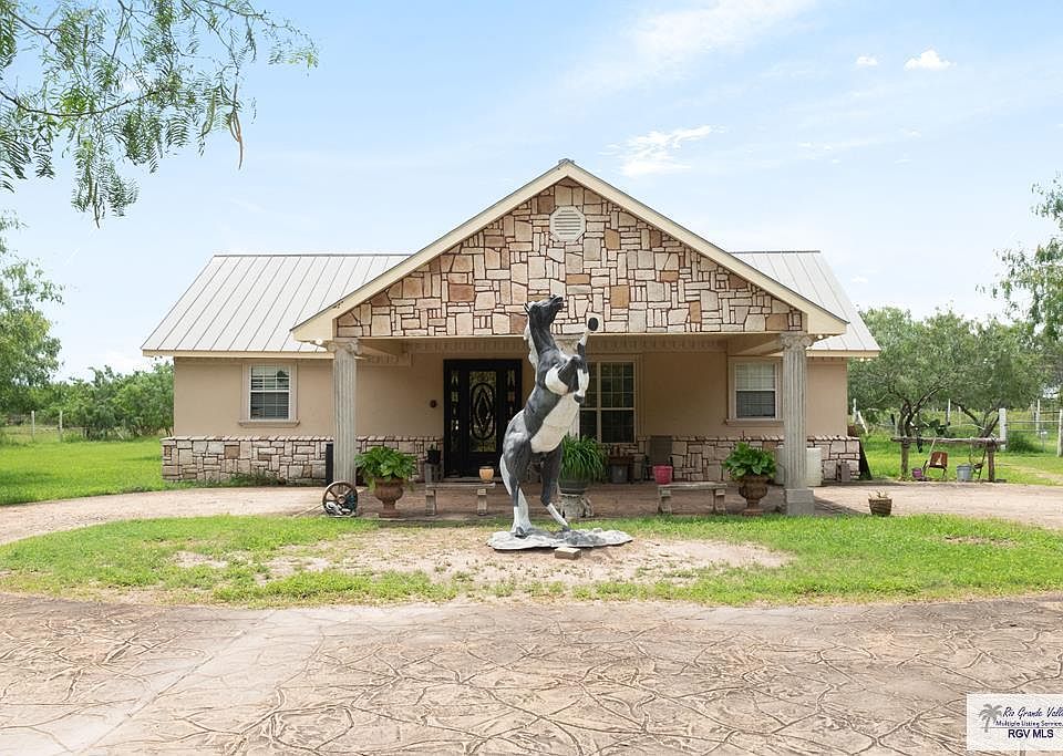 1st image of 34359 Los Ranchos Rd