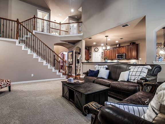 5th image of 3716 Marble Ln