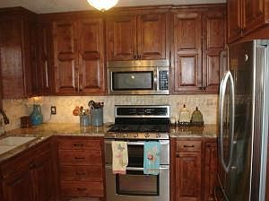 2nd image of 2625 Fir St
