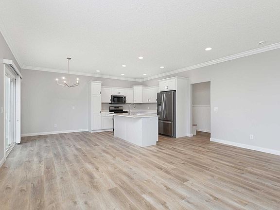 3rd image of 3880 Orchard Dr