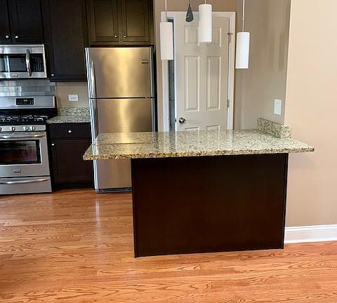 Room for stools at kitchen island