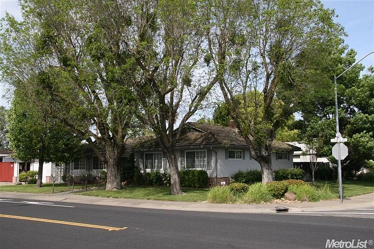 1st image of 1010 S Crescent Ave