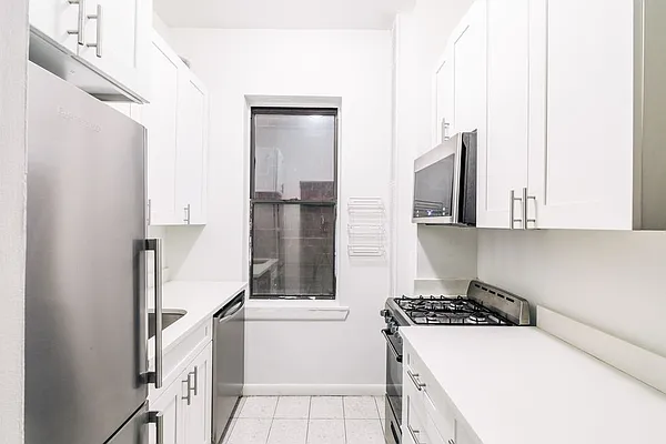 Rented by Sky Management | media 20