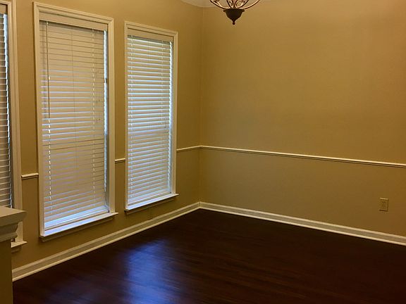 4th image of 1619 Allen Dr