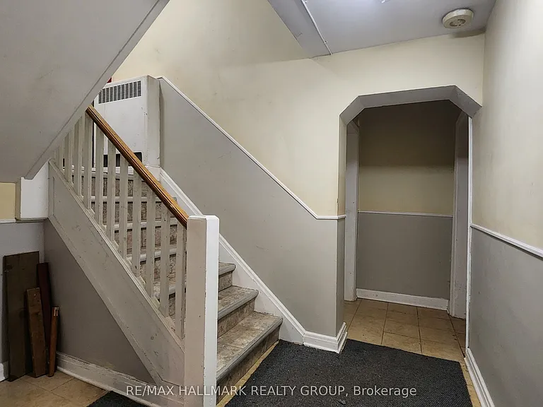 234 Frank St #1 — Photo 17