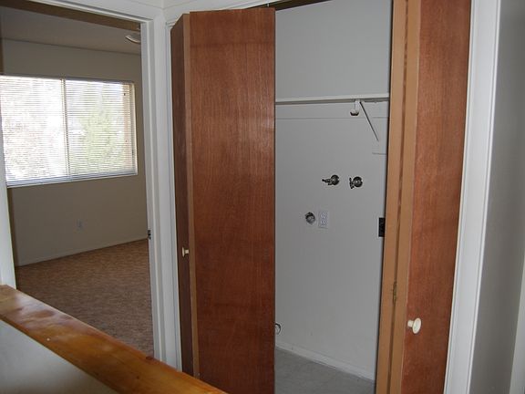 4th image of 1727 W 950 N #20
