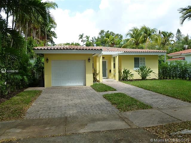 1st image of 621 Santurce Ave