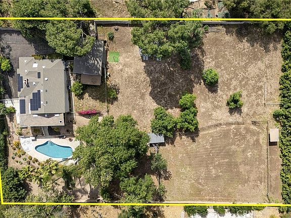 5th image of 2231 Vista Rd