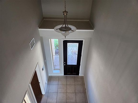 5th image of 119 Covington Ct